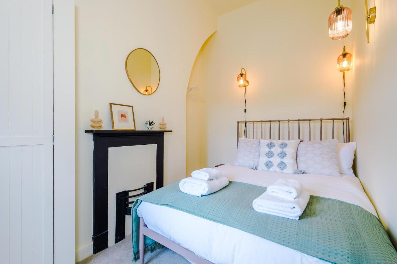 Pyecroft Cottage Chester Bagian luar foto
