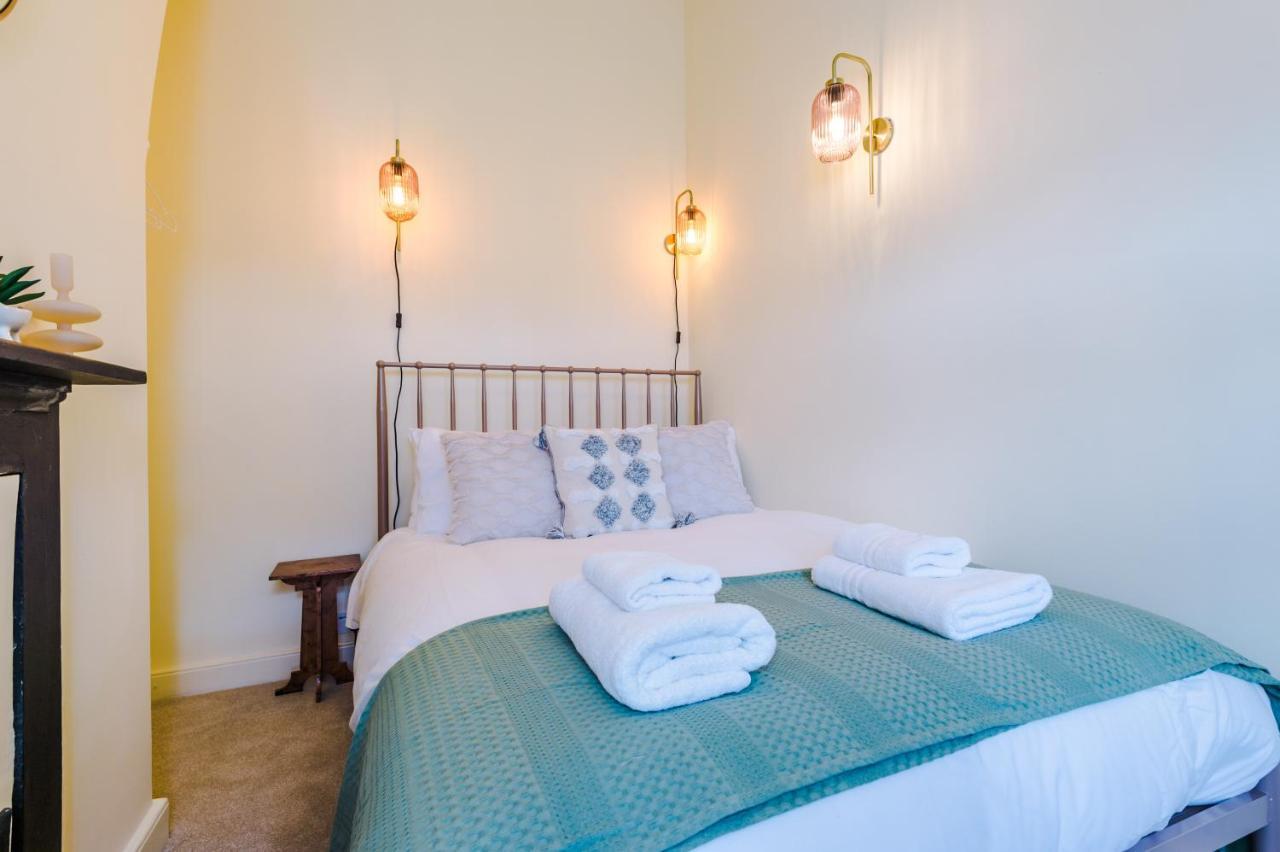 Pyecroft Cottage Chester Bagian luar foto