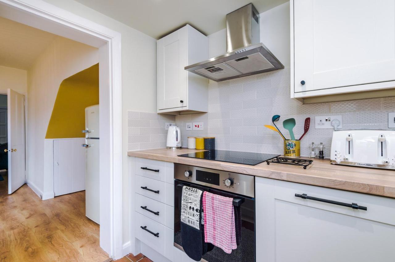 Pyecroft Cottage Chester Bagian luar foto